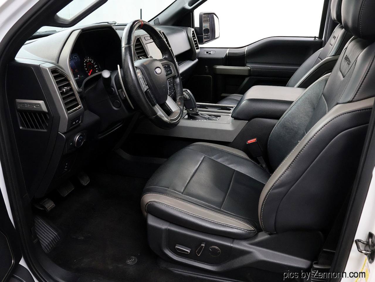 Used 2017 Ford F150 Raptor w/ Equipment Group 802A Luxury AWD/4WD image 22