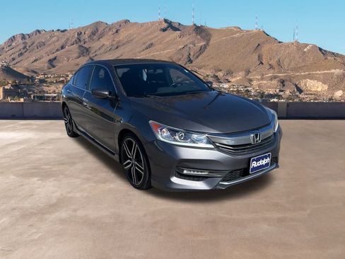 Used 2017 Honda Accord Sport image 14