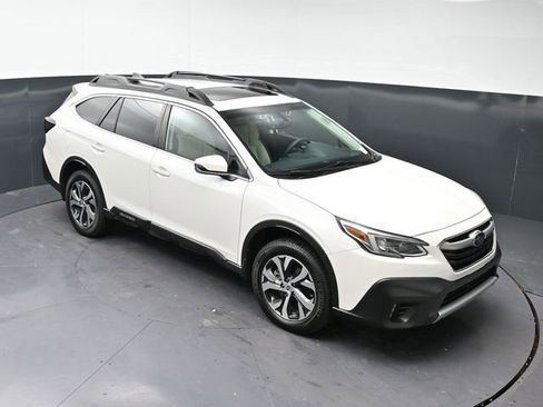 Used 2022 Subaru Outback Limited w/ Popular Package #2 AWD/4WD image 27