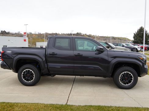 New 2026 Toyota Tacoma TRD Off-Road image 12