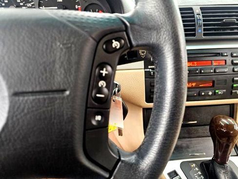 Used 2002 BMW 325i 325i 4dr Sdn RWD image 14