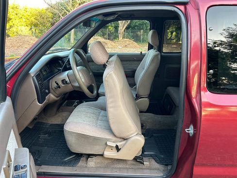 Used 1999 Toyota Tacoma 2WD Xtracab image 25