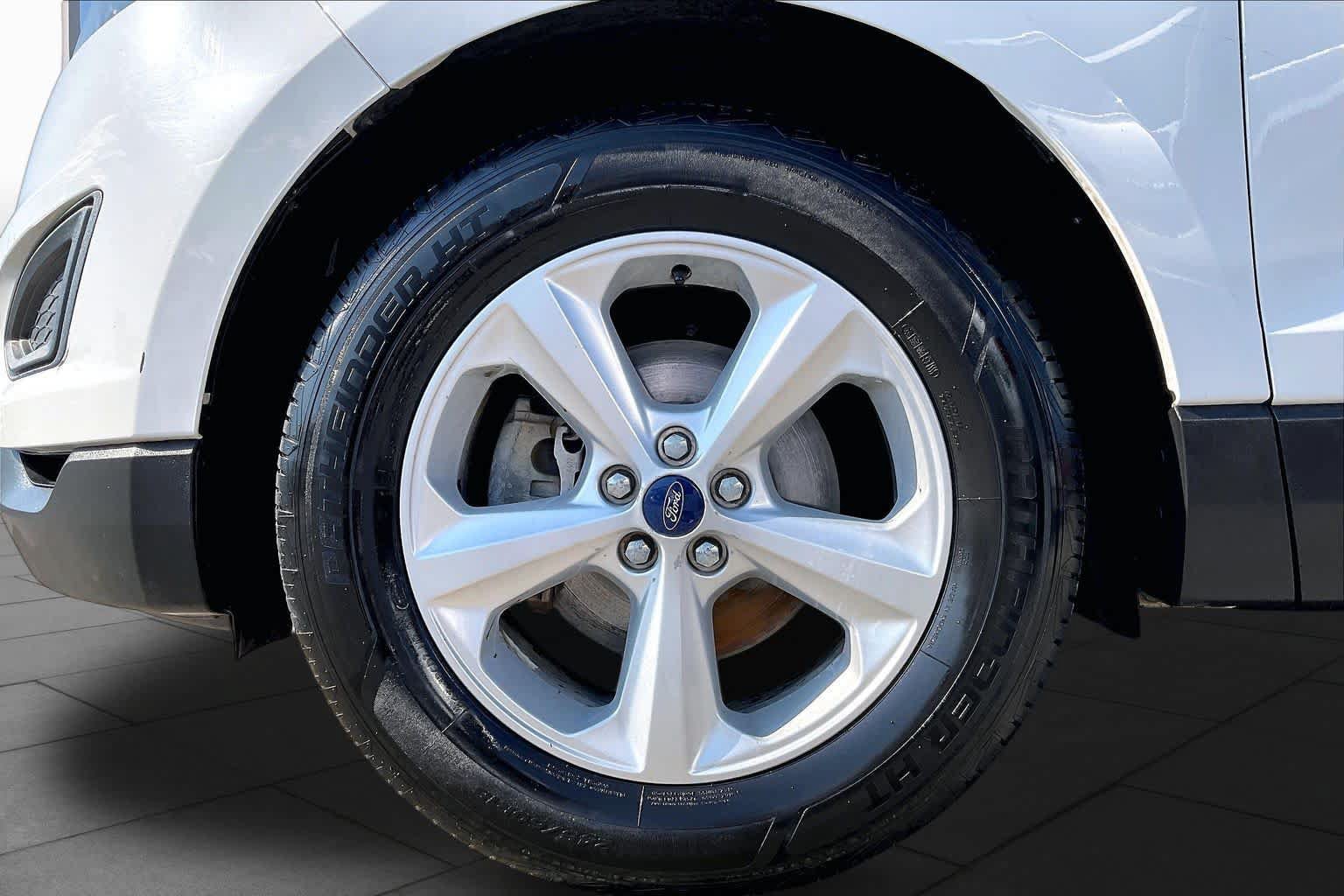 Used 2016 Ford Edge SE FWD image 11