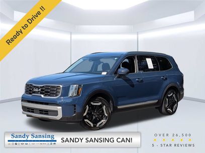 Used 2024 Kia Telluride S w/ S Sunroof Package