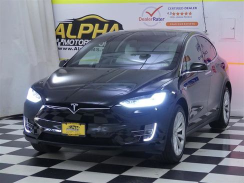 Used 2021 Tesla Model X Long Range image 4