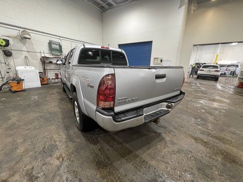 Used 2005 Toyota Tacoma 4x4 Double Cab image 4