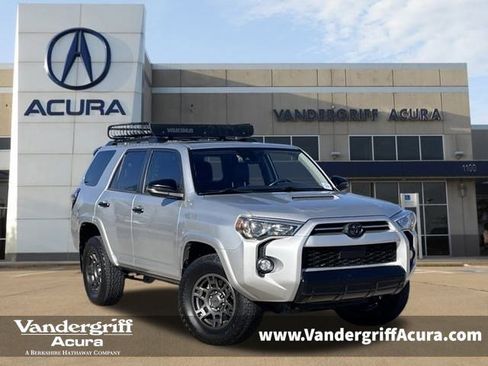 Used 2020 Toyota 4Runner Venture image 1