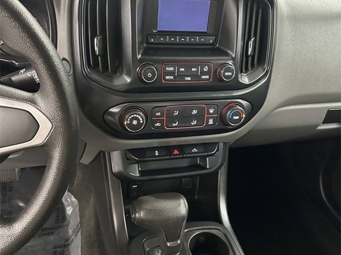 Used 2015 GMC Canyon 4x4 Extended Cab w/ Convenience Package image 19