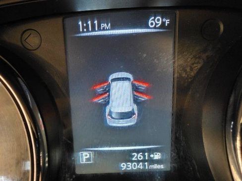 Used 2017 Nissan Rogue SV AWD/4WD image 13
