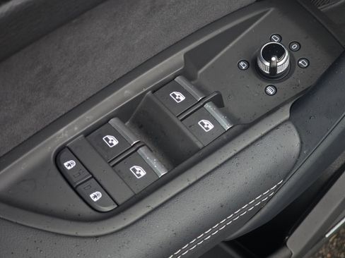 Certified 2025 Audi SQ5 Premium Plus w/ Premium Plus Package AWD/4WD image 36