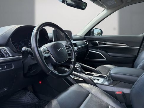 Used 2022 Kia Telluride S FWD image 13