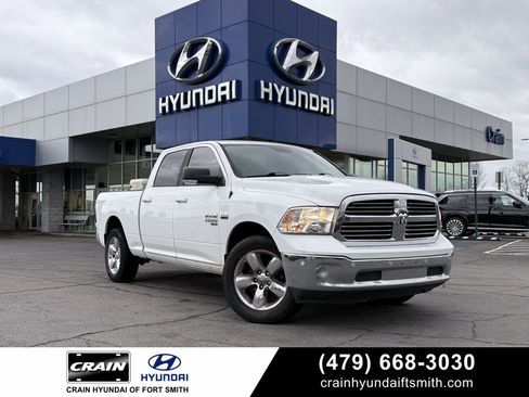 Used 2019 RAM 1500 Big Horn image 1