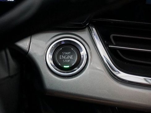 Used 2025 Chevrolet Trax LT image 21