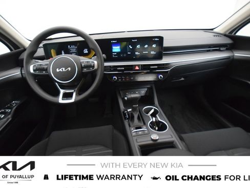 New 2026 Kia K5 LXS image 17