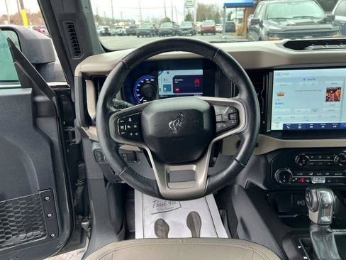 Used 2022 Ford Bronco Wildtrak AWD/4WD image 14