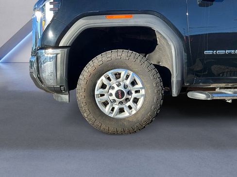 Used 2024 GMC Sierra 2500 SLE w/ SLE Value Package; image 14