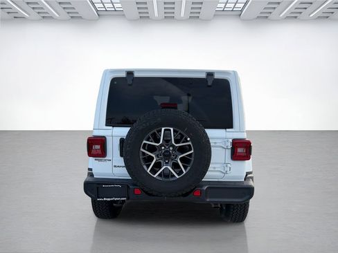 New 2026 Jeep Wrangler Unlimited Sahara AWD/4WD image 4