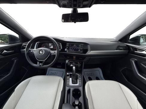 Used 2019 Volkswagen Jetta R-Line FWD image 27