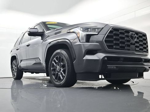 Used 2024 Toyota Sequoia Platinum AWD/4WD image 57