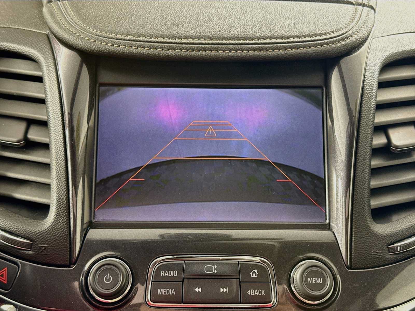 Used 2014 Chevrolet Impala LT w/ Convenience Package FWD image 10