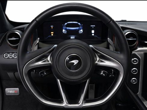 Used 2024 McLaren 750S image 41