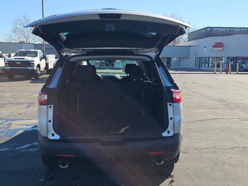 Used 2019 Chevrolet Traverse LT image 7