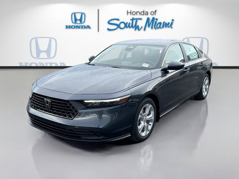 New 2025 Honda Accord LX image 3