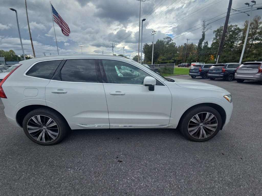 Used 2023 Volvo XC60 B5 Plus AWD/4WD image 4