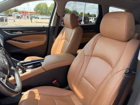 Used 2019 Buick Enclave Essence w/ Trailering Package, 5000 lbs. FWD image 12