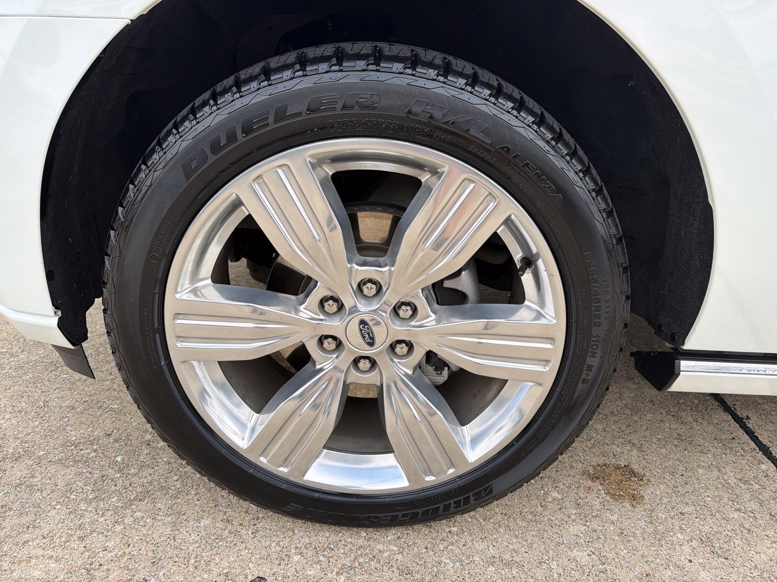Used 2023 Ford Expedition Platinum RWD image 7