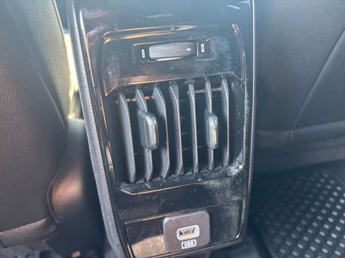 Used 2025 Jeep Compass Trailhawk w/ Trailer Tow Group image 23