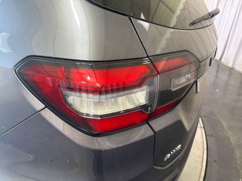 Used 2024 Honda Pilot Elite image 10