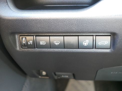 Used 2021 Toyota RAV4 XLE Premium image 26