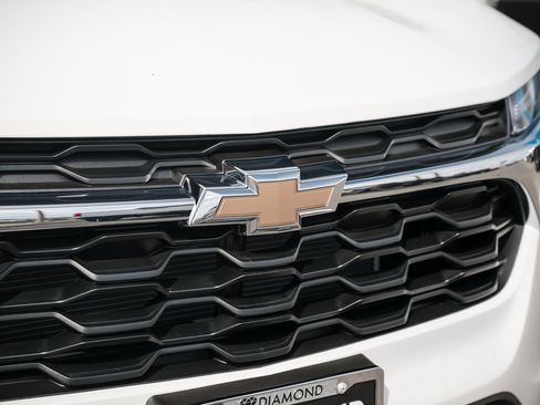 New 2026 Chevrolet Trax LT w/ Driver Confidence Package image 11