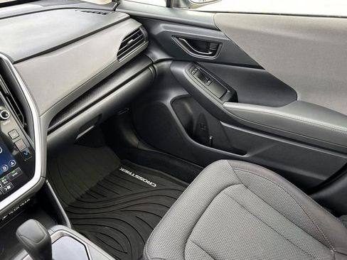 Used 2024 Subaru Crosstrek 2.0i Premium w/ Popular Package #3 image 28