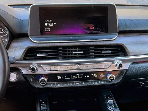 Used 2022 Kia Telluride SX w/ SX Prestige Package image 9