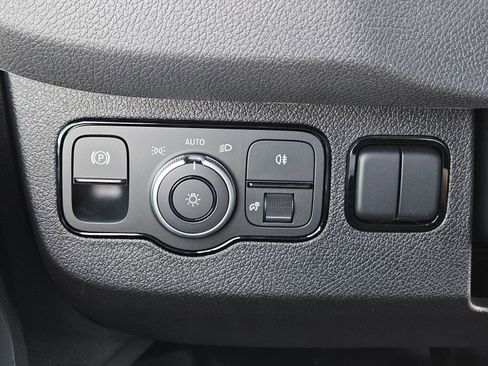 New 2024 Mercedes-Benz eSprinter 170 Cargo image 25