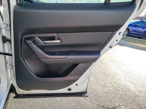 Used 2024 MAZDA CX-50 AWD 2.5 S w/ Cargo Package image 19