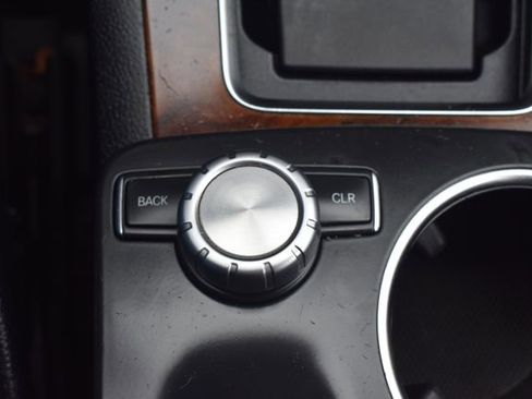 Used 2013 Mercedes-Benz GLK 350 4MATIC image 29