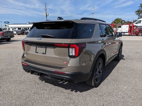 New 2026 Ford Explorer ST image 4