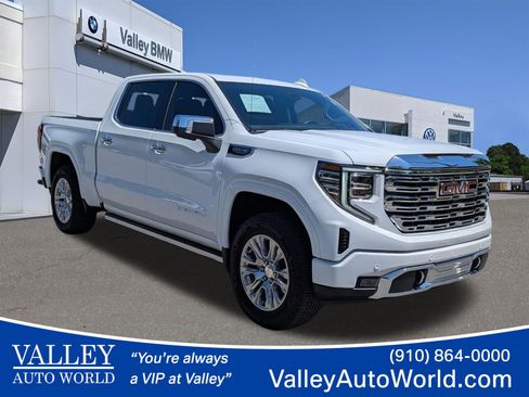 Used 2024 GMC Sierra 1500 Denali w/ Technology Package AWD/4WD image 1