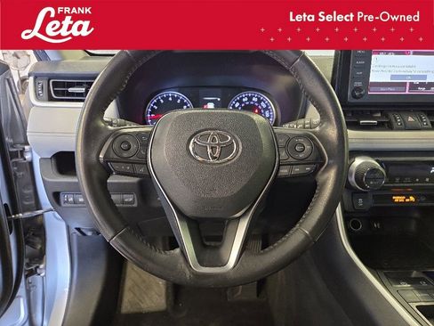 Used 2019 Toyota RAV4 XLE Premium FWD image 12