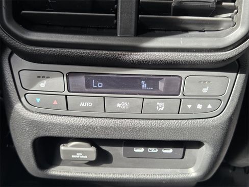 Used 2025 Honda Ridgeline Black Edition image 23