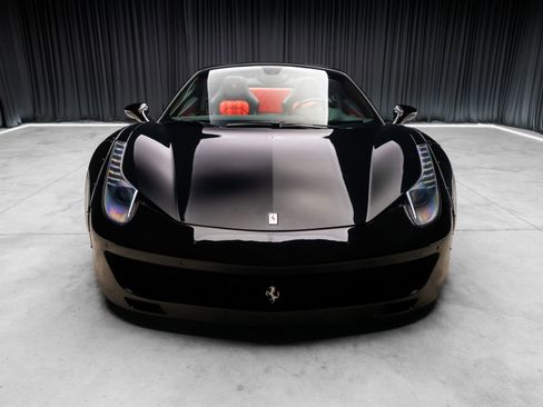 Used 2013 Ferrari 458 Spider image 12