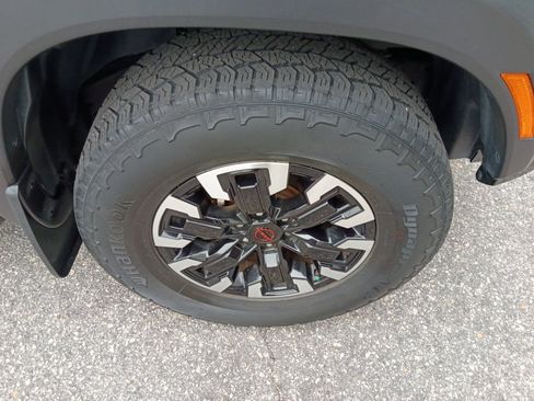 Used 2023 Nissan Frontier PRO-4X w/ Pro Convenience Package AWD/4WD image 25