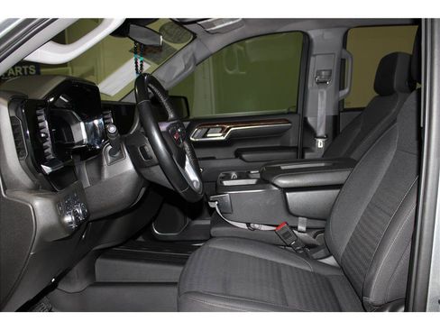 Used 2023 GMC Sierra 1500 Elevation w/ X31 Off-Road Package image 12