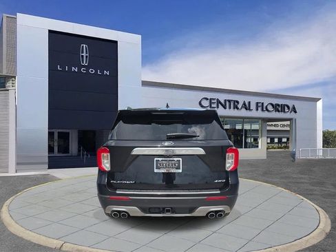 Used 2021 Ford Explorer Platinum w/ Equipment Group 601A AWD/4WD image 3