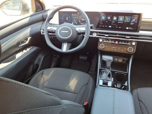 New 2026 Hyundai Tucson SEL FWD image 4