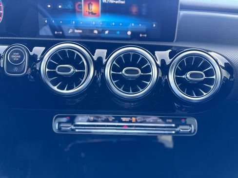 Used 2020 Mercedes-Benz A 220 image 27