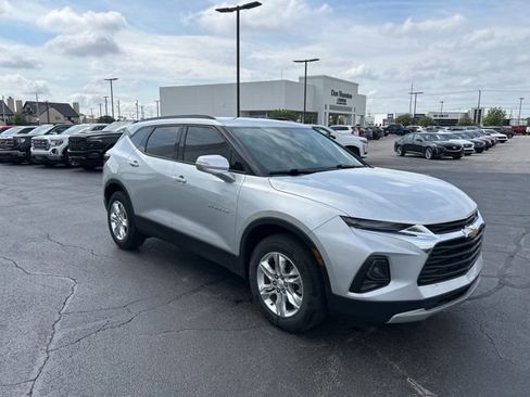 Used 2021 Chevrolet Blazer LT FWD image 4